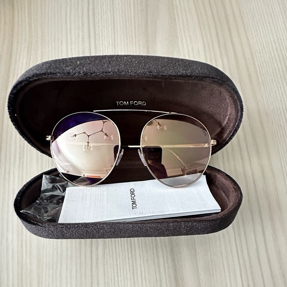 TOM FORD Sunglasses - Picture 7 of 10